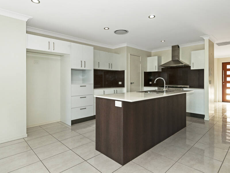 17 Conondale Way, Waterford, QLD 4133 AUS