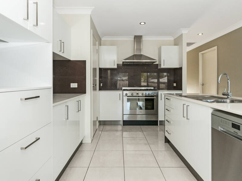 17 Conondale Way, Waterford, QLD 4133 AUS