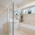 5 Susan Godfrey, Windaroo, QLD 4207 AUS
