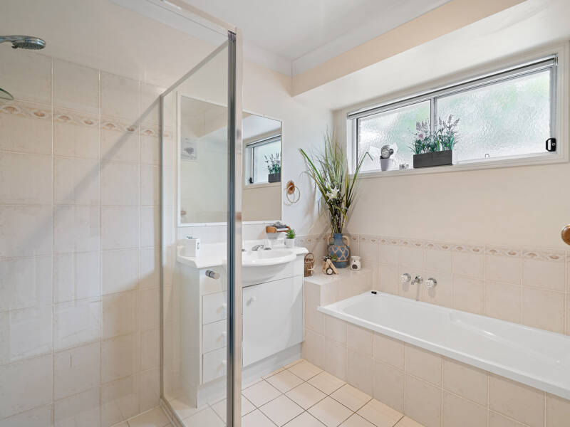 5 Susan Godfrey, Windaroo, QLD 4207 AUS
