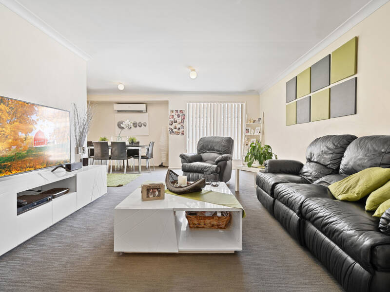 5 Susan Godfrey, Windaroo, QLD 4207 AUS