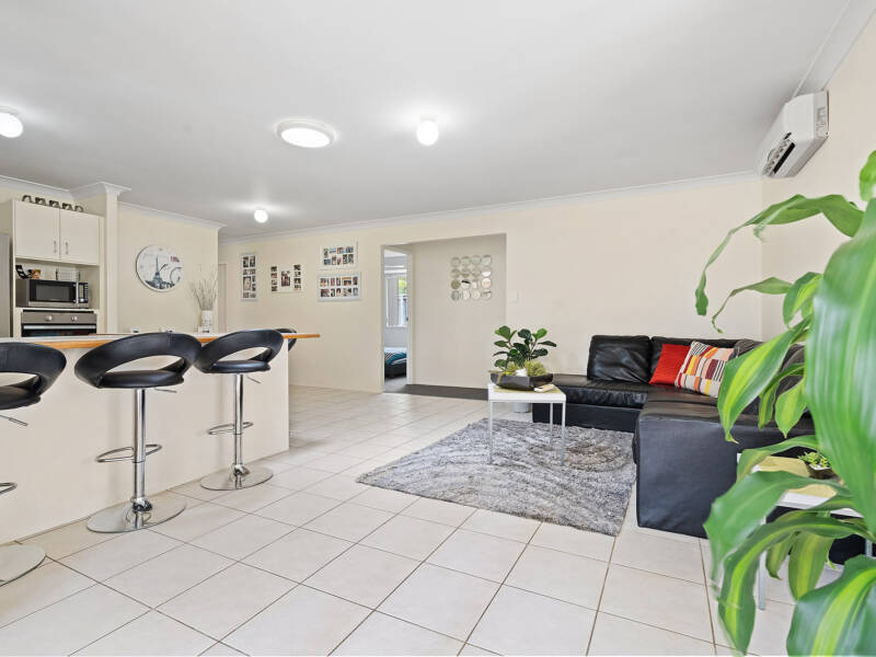 5 Susan Godfrey, Windaroo, QLD 4207 AUS