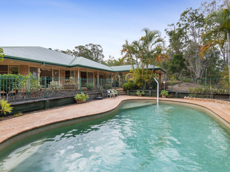 52 Naraling Road, Bahrs Scrub, QLD 4207 AUS