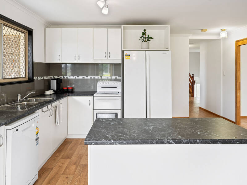 24 Lehmans Road, Beenleigh, QLD 4207 AUS