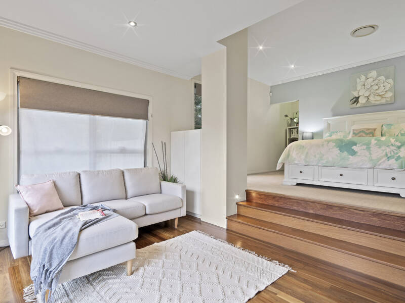 7 Mapleton Close, Waterford, QLD 4133 AUS
