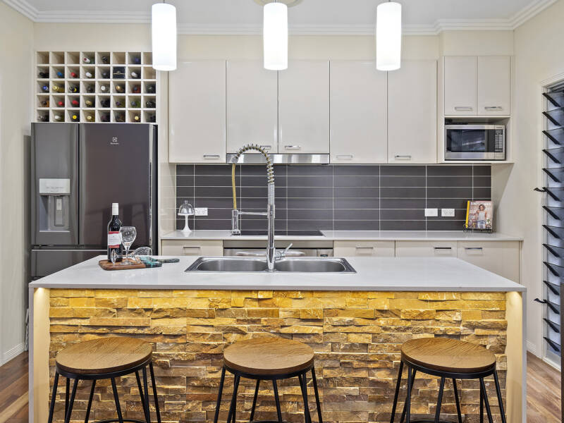7 Mapleton Close, Waterford, QLD 4133 AUS