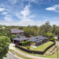 1 Bahrs Point Drive, Bahrs Scrub, QLD 4207 AUS