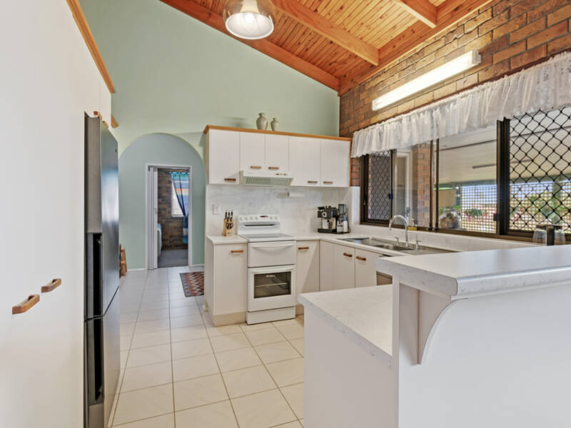 18 Aragon Street, Beenleigh, QLD 4207 AUS