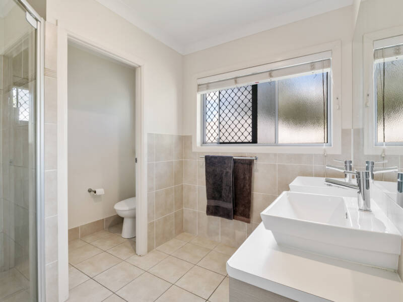 3 Kondalilla Terrace, Waterford, QLD 4133 AUS