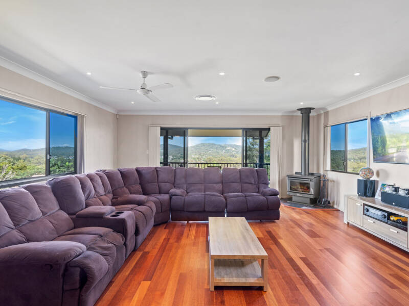28 Lenna Court, Mount Warren Park, QLD 4207 AUS