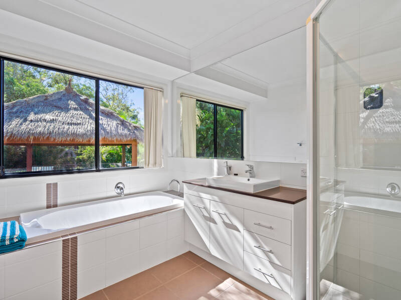 28 Lenna Court, Mount Warren Park, QLD 4207 AUS