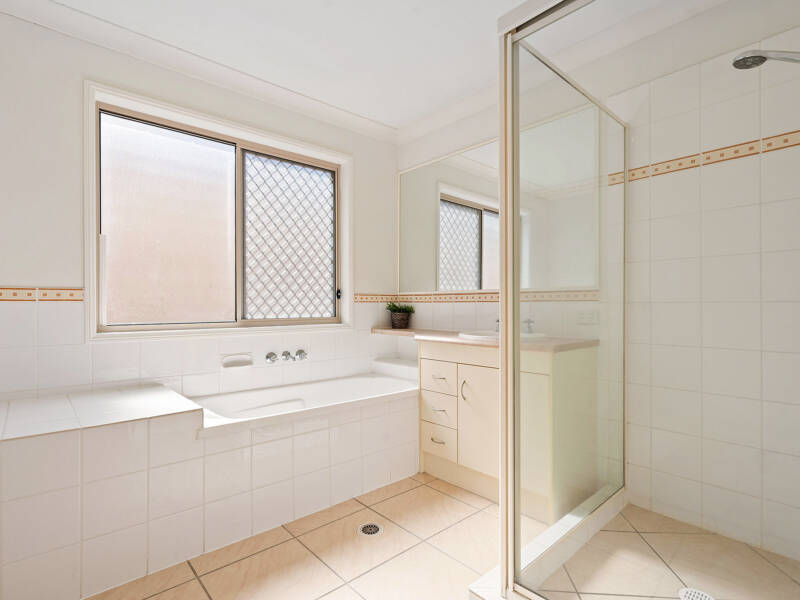 12 Billinghurst Crescent, Upper Coomera, QLD 4209 AUS