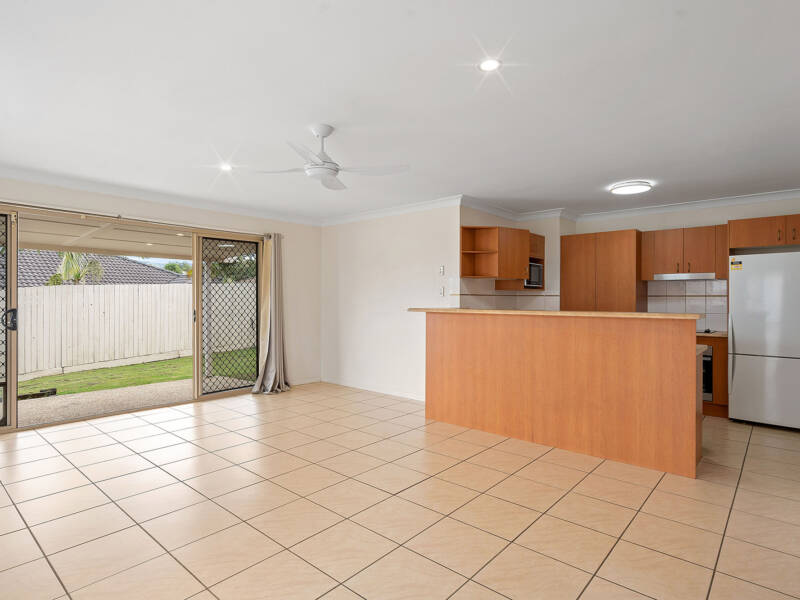 12 Billinghurst Crescent, Upper Coomera, QLD 4209 AUS
