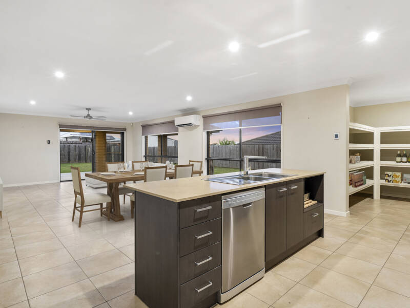 31 Lucinda Road, Logan Village, QLD 4207 AUS