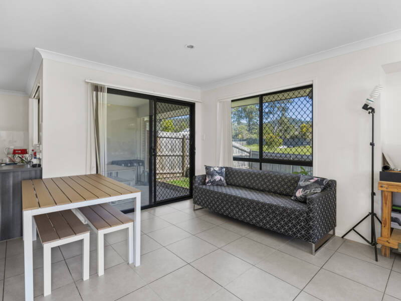 2/1 Wilkie Street, Bannockburn, QLD 4207 AUS