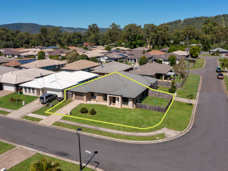 2/1 Wilkie Street, Bannockburn, QLD 4207 AUS