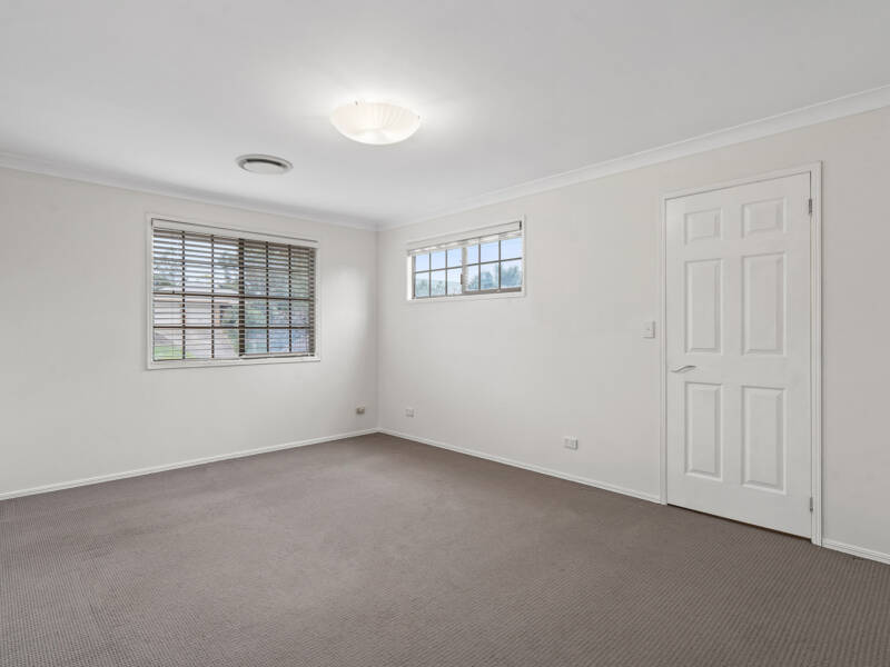 18 Kaiser Drive, Windaroo, QLD 4207 AUS