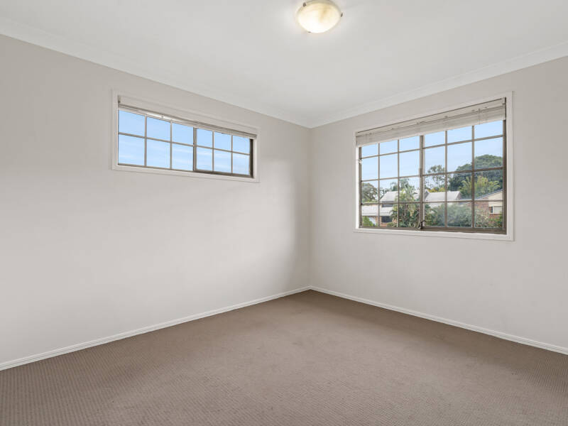 18 Kaiser Drive, Windaroo, QLD 4207 AUS