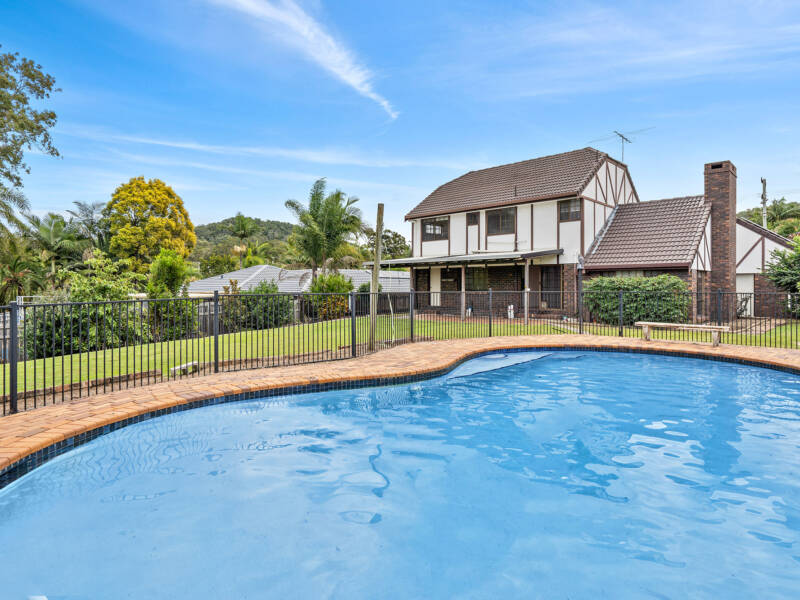 18 Kaiser Drive, Windaroo, QLD 4207 AUS