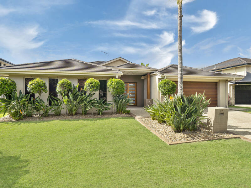 20 Lake Breeze Drive, Windaroo, QLD 4207 AUS