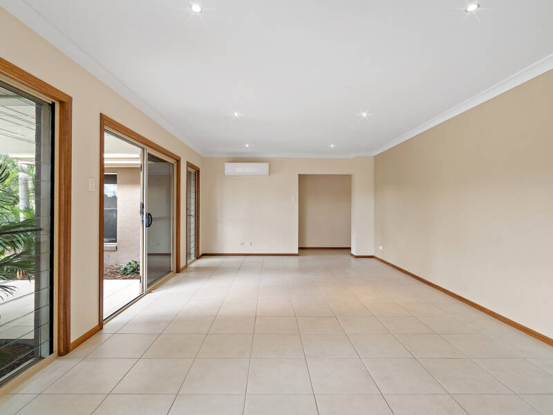 20 Lake Breeze Drive, Windaroo, QLD 4207 AUS