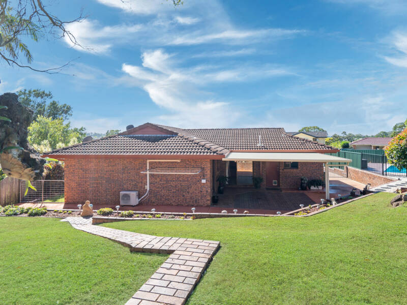 23 Schonwerder Drive, Windaroo, QLD 4207 AUS