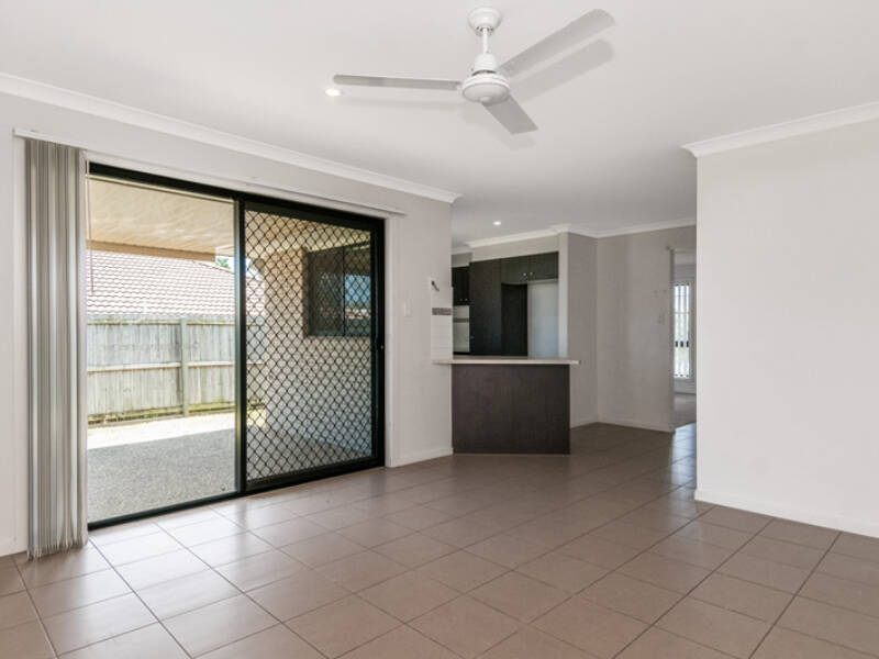 58 Coldstream Way, Holmview, QLD 4207 AUS