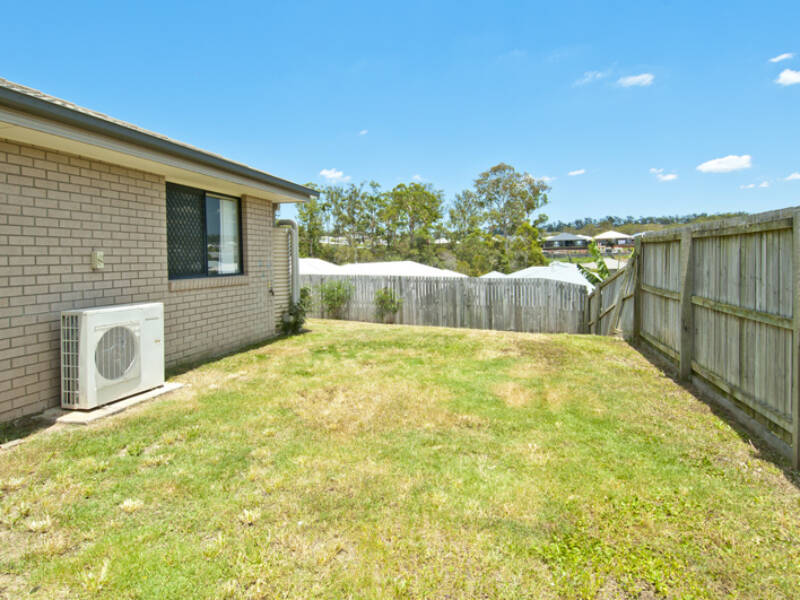 58 Coldstream Way, Holmview, QLD 4207 AUS