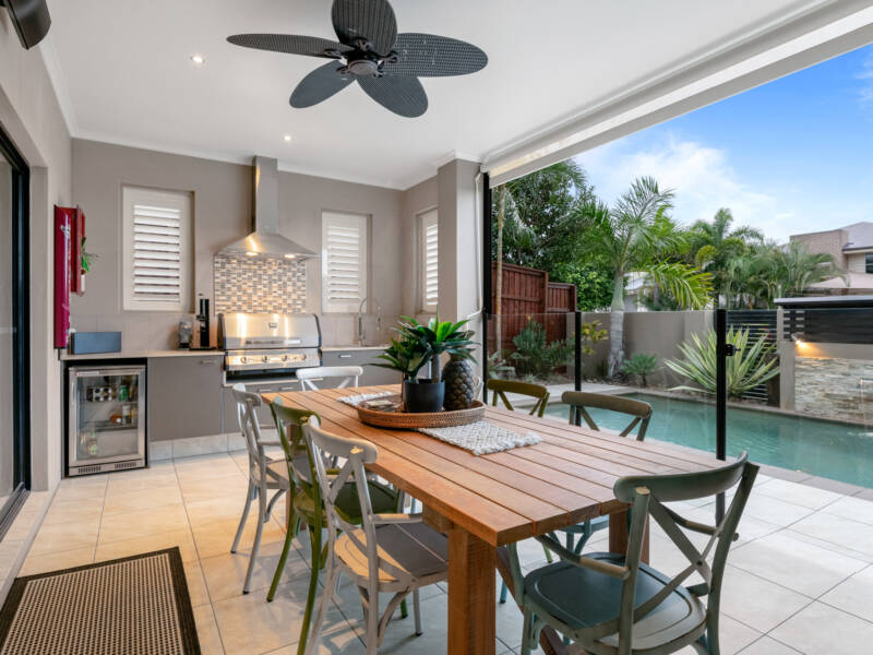 2 Long Island Drive, Windaroo, QLD 4207 AUS
