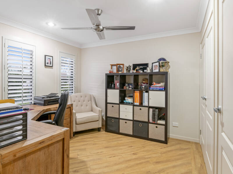 2 Long Island Drive, Windaroo, QLD 4207 AUS