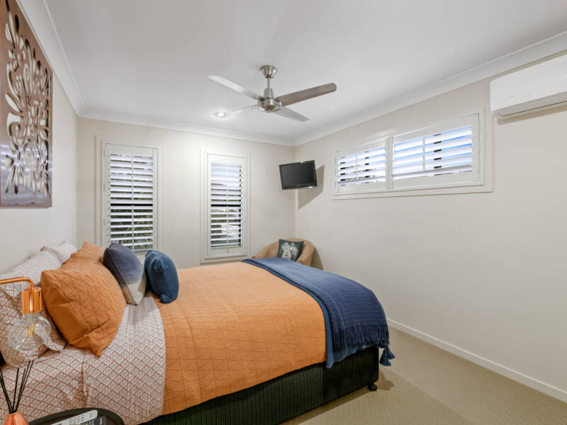 2 Long Island Drive, Windaroo, QLD 4207 AUS