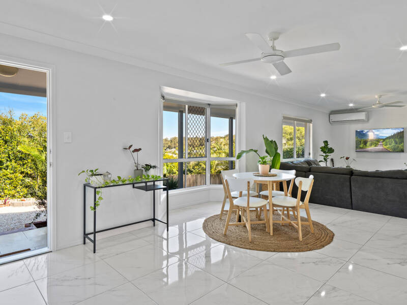 49 Trevina Crescent, Mount Warren Park, QLD 4207 AUS