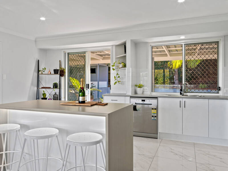 49 Trevina Crescent, Mount Warren Park, QLD 4207 AUS