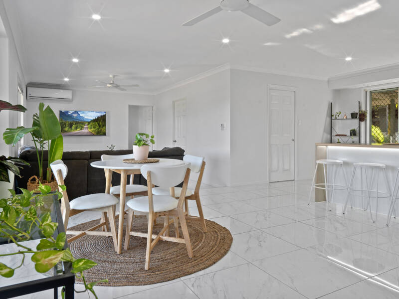 49 Trevina Crescent, Mount Warren Park, QLD 4207 AUS