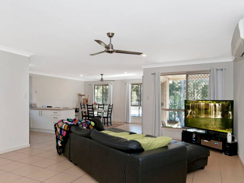 17 Shelley Avenue, Mount Warren Park, QLD 4207 AUS