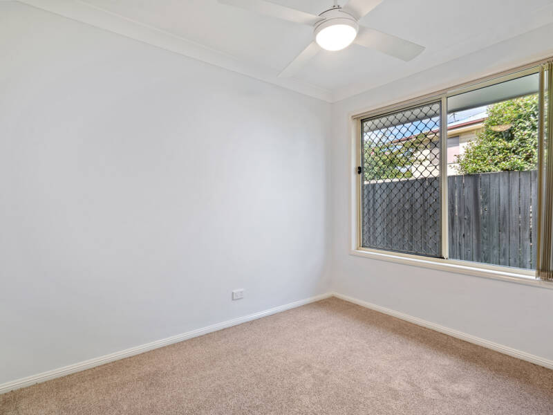 13 Edinburgh Drive, Bethania, QLD 4205 AUS