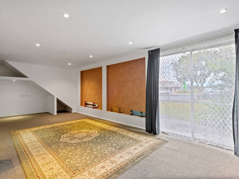 54 Loganlea Road, Loganlea, QLD 4131 AUS