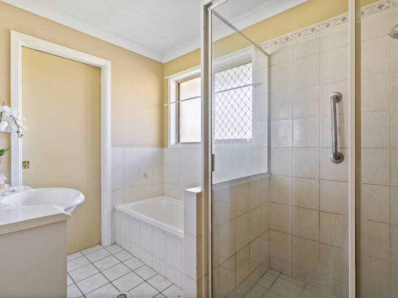 4 Myrtle Street, Waterford West, QLD 4133 AUS