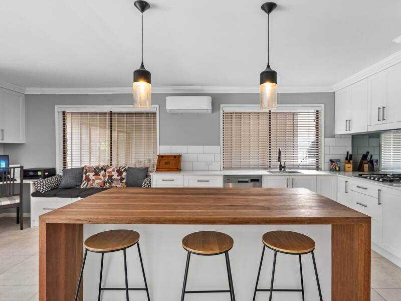 17 Hausmann Court, Windaroo, QLD 4207 AUS