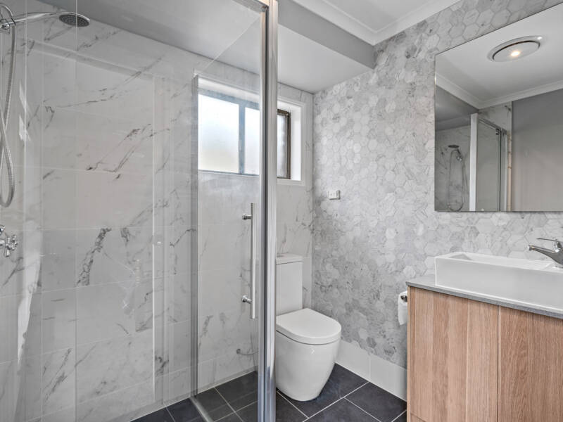 17 Hausmann Court, Windaroo, QLD 4207 AUS