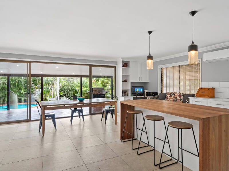 17 Hausmann Court, Windaroo, QLD 4207 AUS