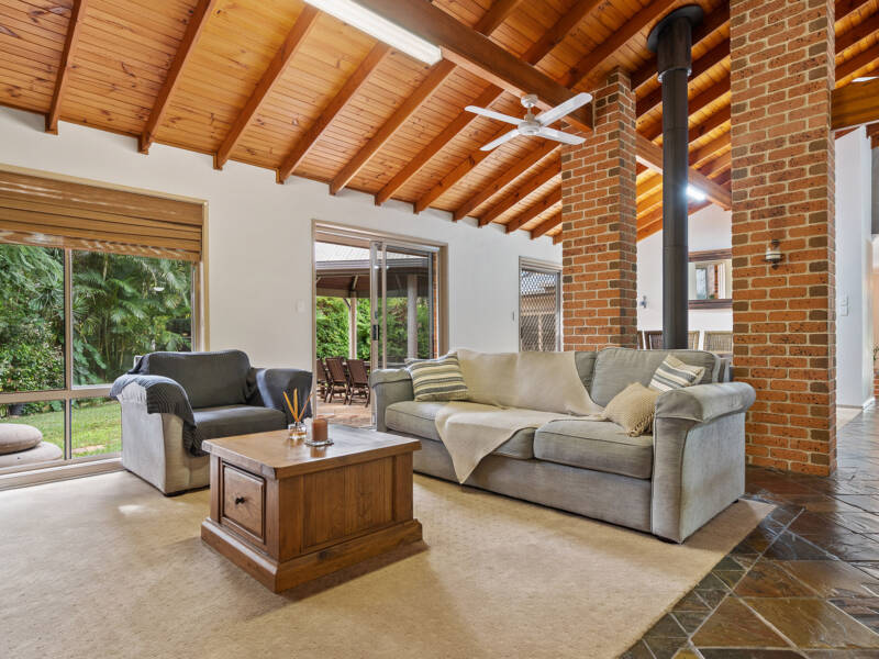 25-27 Hillview Crescent, Bahrs Scrub, QLD 4207 AUS