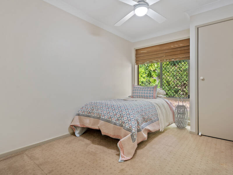 25-27 Hillview Crescent, Bahrs Scrub, QLD 4207 AUS