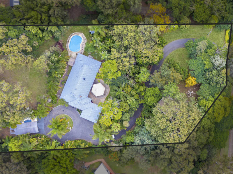 25-27 Hillview Crescent, Bahrs Scrub, QLD 4207 AUS