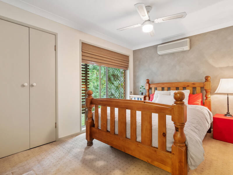 25-27 Hillview Crescent, Bahrs Scrub, QLD 4207 AUS