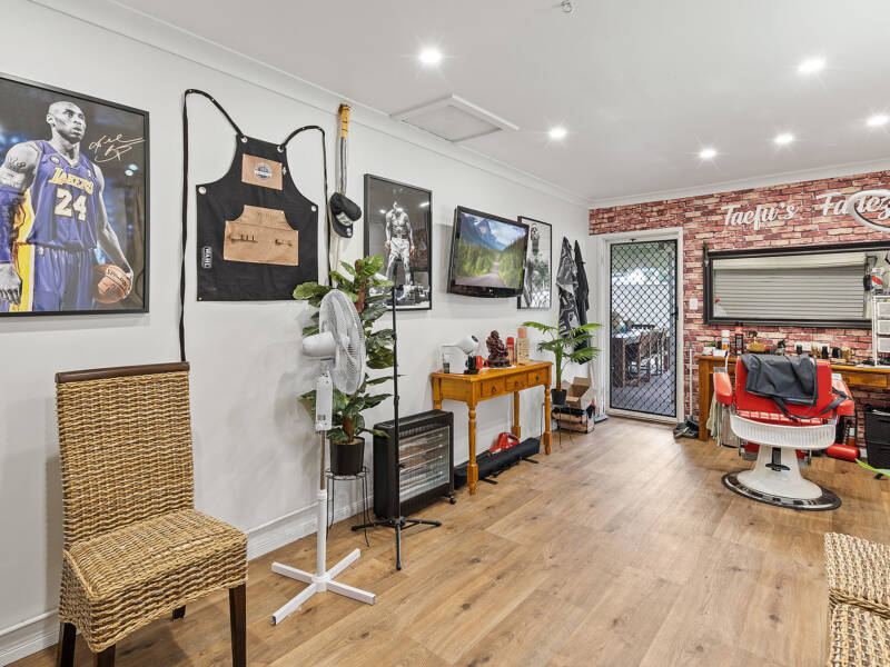 1 Bower Road, Eagleby, QLD 4207 AUS