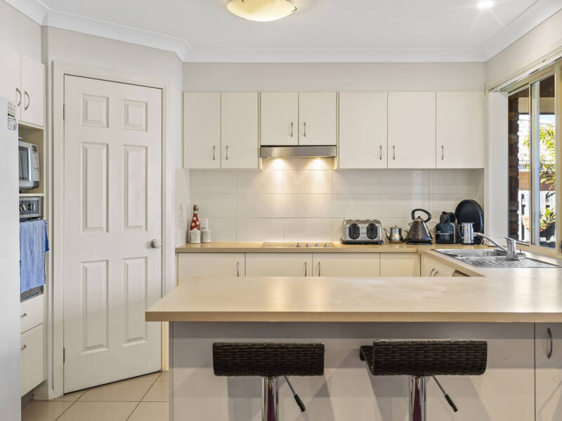 16 Skyline Circuit, Bahrs Scrub, QLD 4207 AUS
