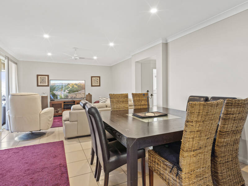 16 Skyline Circuit, Bahrs Scrub, QLD 4207 AUS