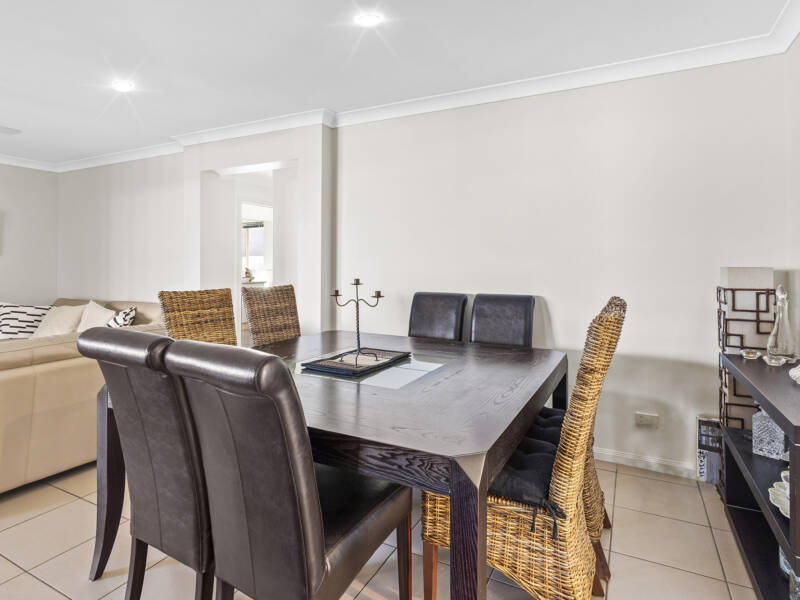 16 Skyline Circuit, Bahrs Scrub, QLD 4207 AUS
