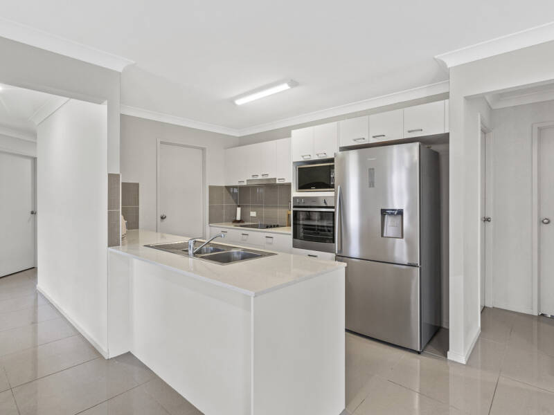 73 Clearwater Street, Bethania, QLD 4205 AUS